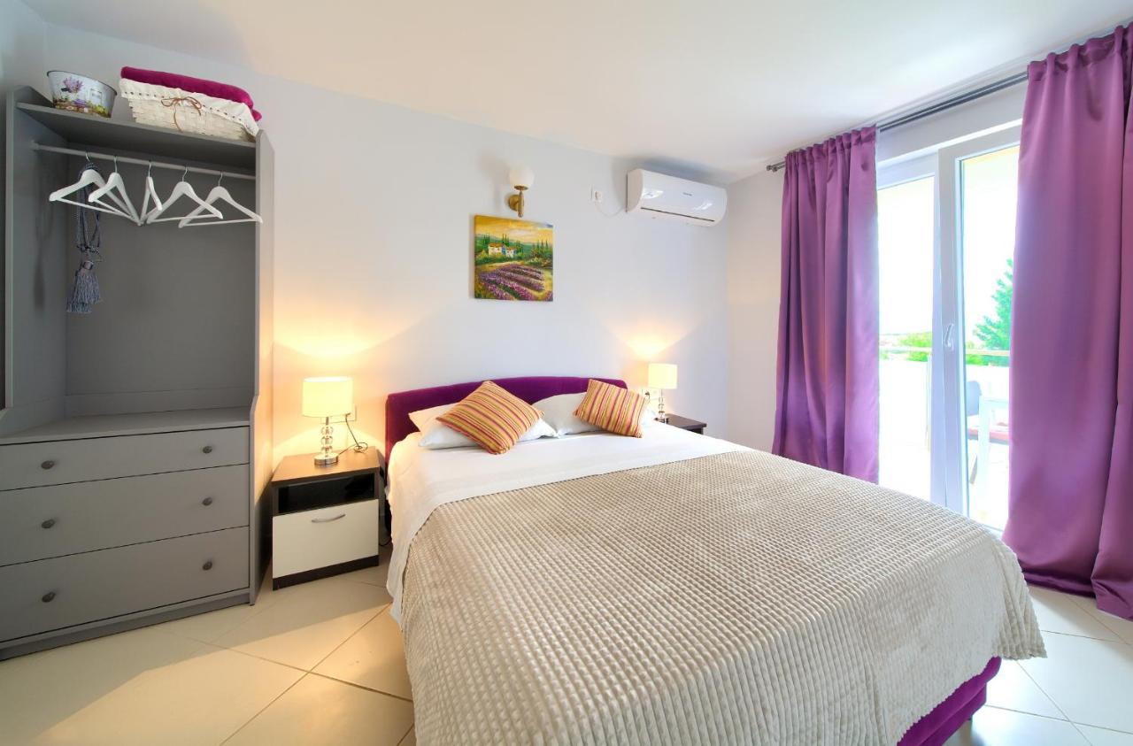 -krk Apartment *